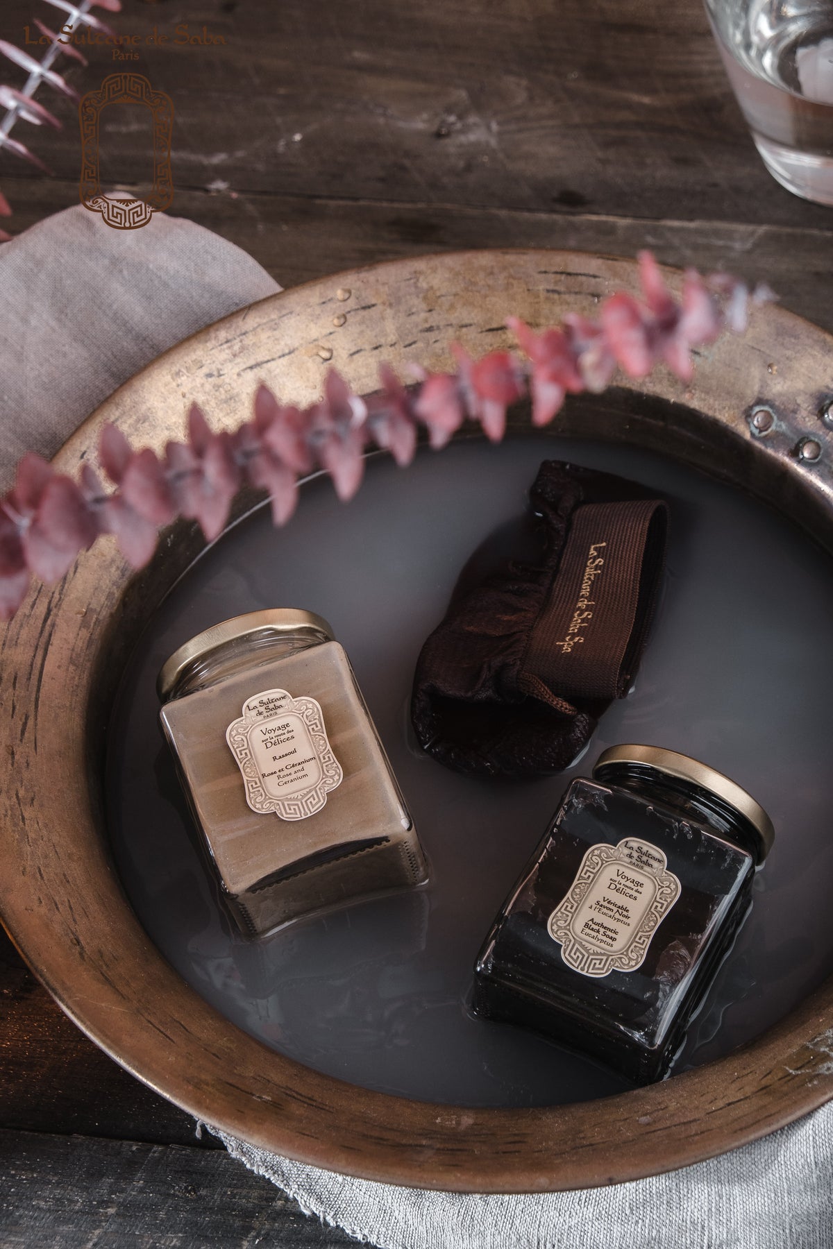 Black Soap with Eucalyptus - Rituals of Hammam - image 2