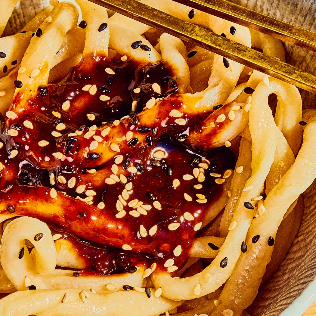 Fly By Jing – Sweet + Spicy Sichuan Chili Sauce – 6 oz - image 4