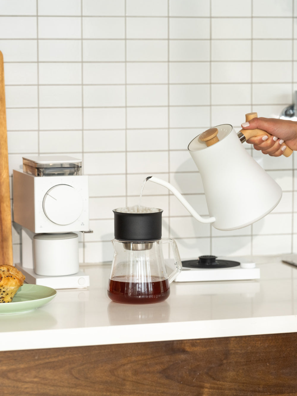 Fellow Mighty Small Glass Carafe — 500 ml - image 5