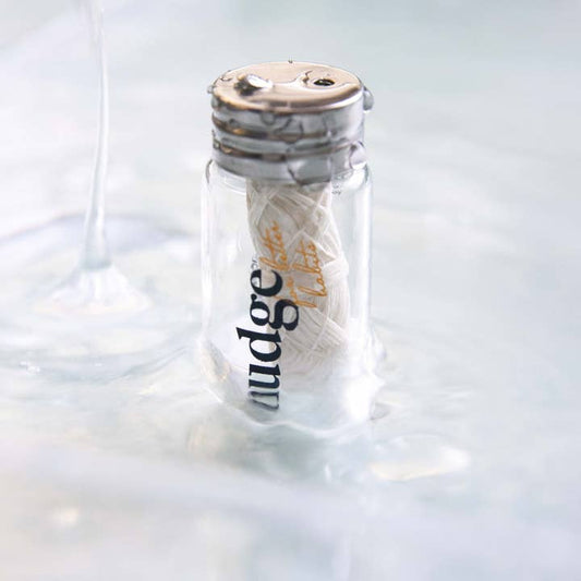 Nudge Clean Sustainable Silk Floss with Glass Container
