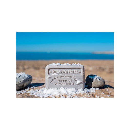 La Savonnette Marseillaise Joyeuses Fêtes Silver Shea Butter Soap — 125 g